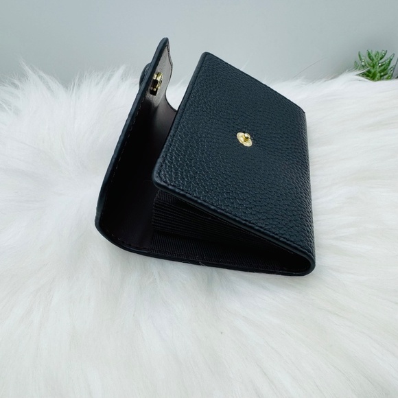 Women’s Minimalist Black Card Wallet - Picture 2 of 7